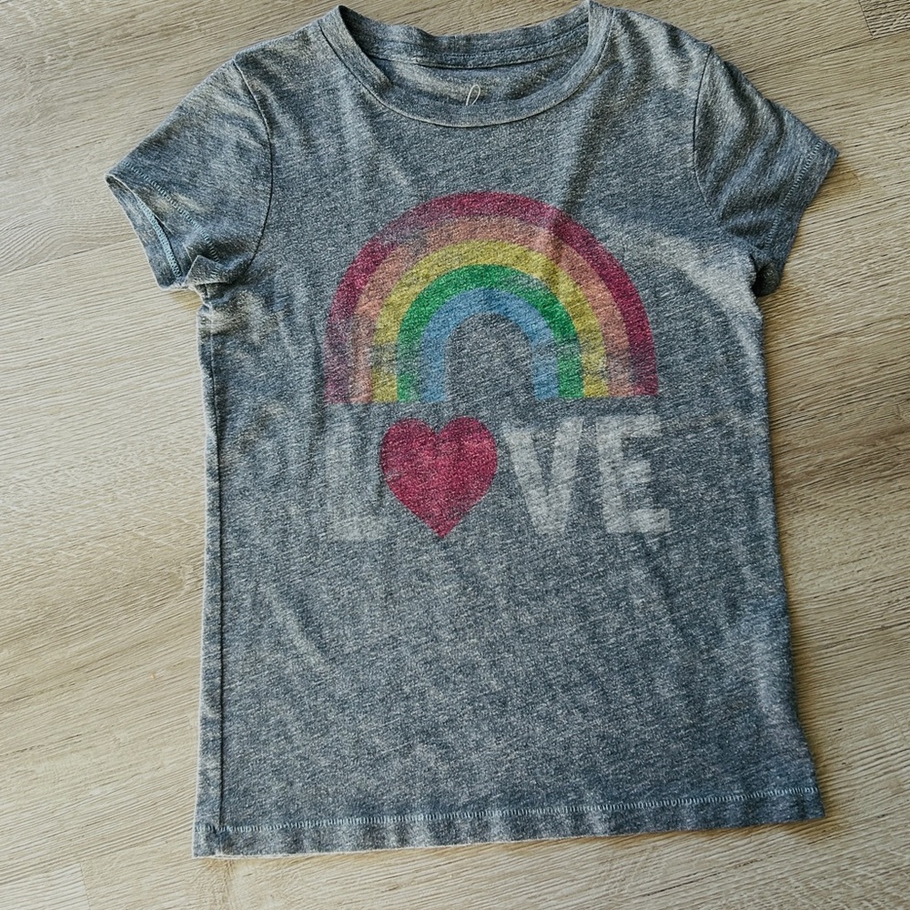 Vintage looking kids size medium T-shirt with rainbow and love with heart